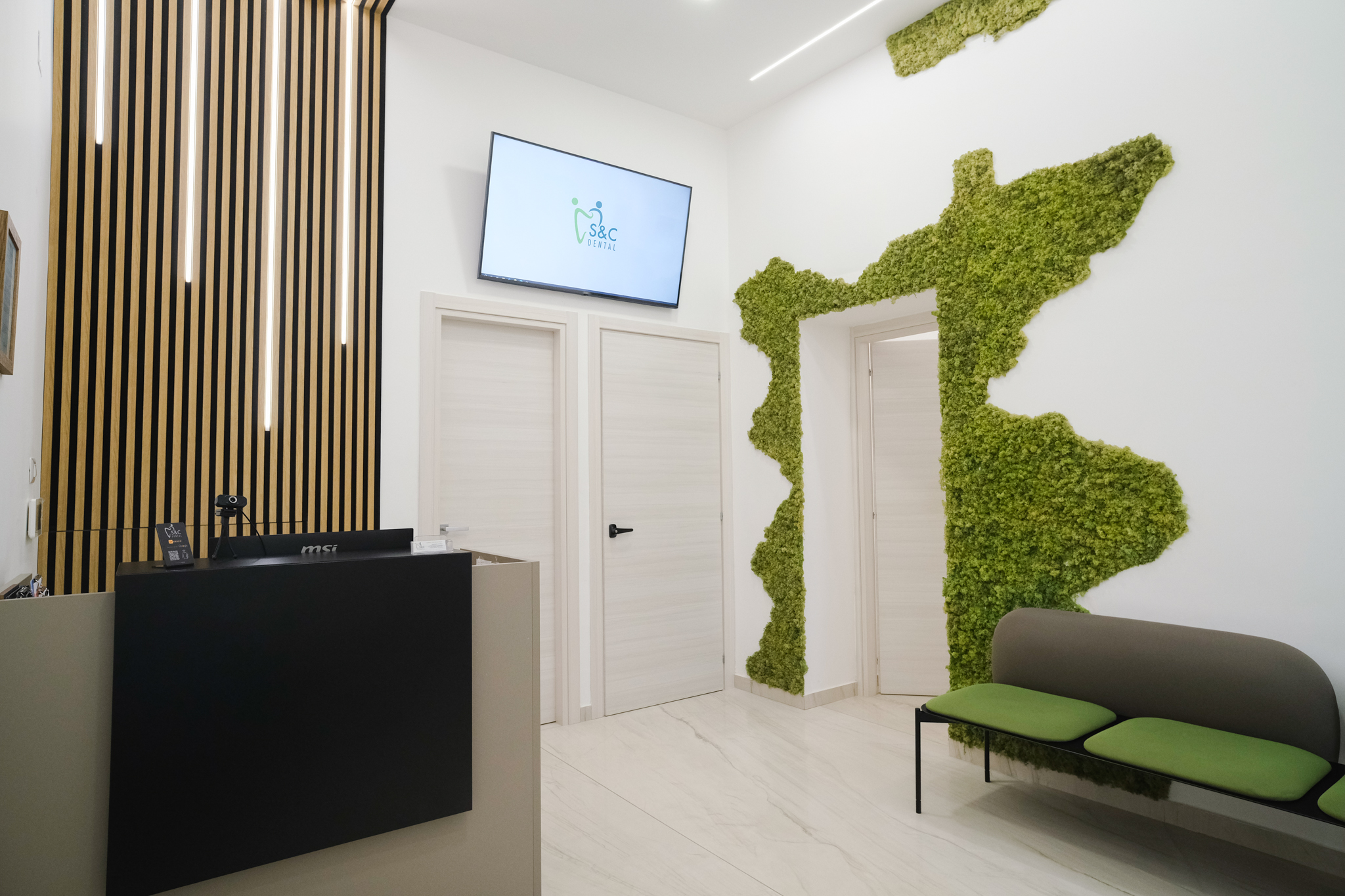 Reception S&C DENTAL